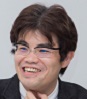 代表 岸村 顕広