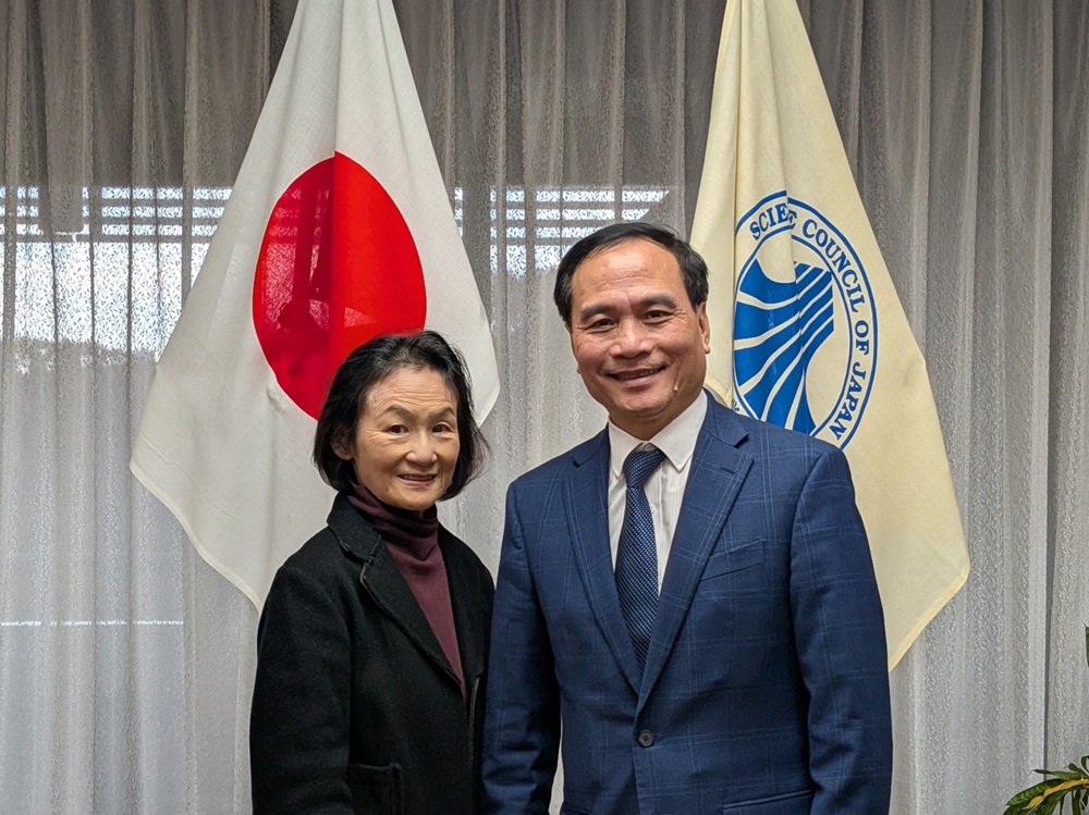 フィンランド科学文学アカデミーとの会談①